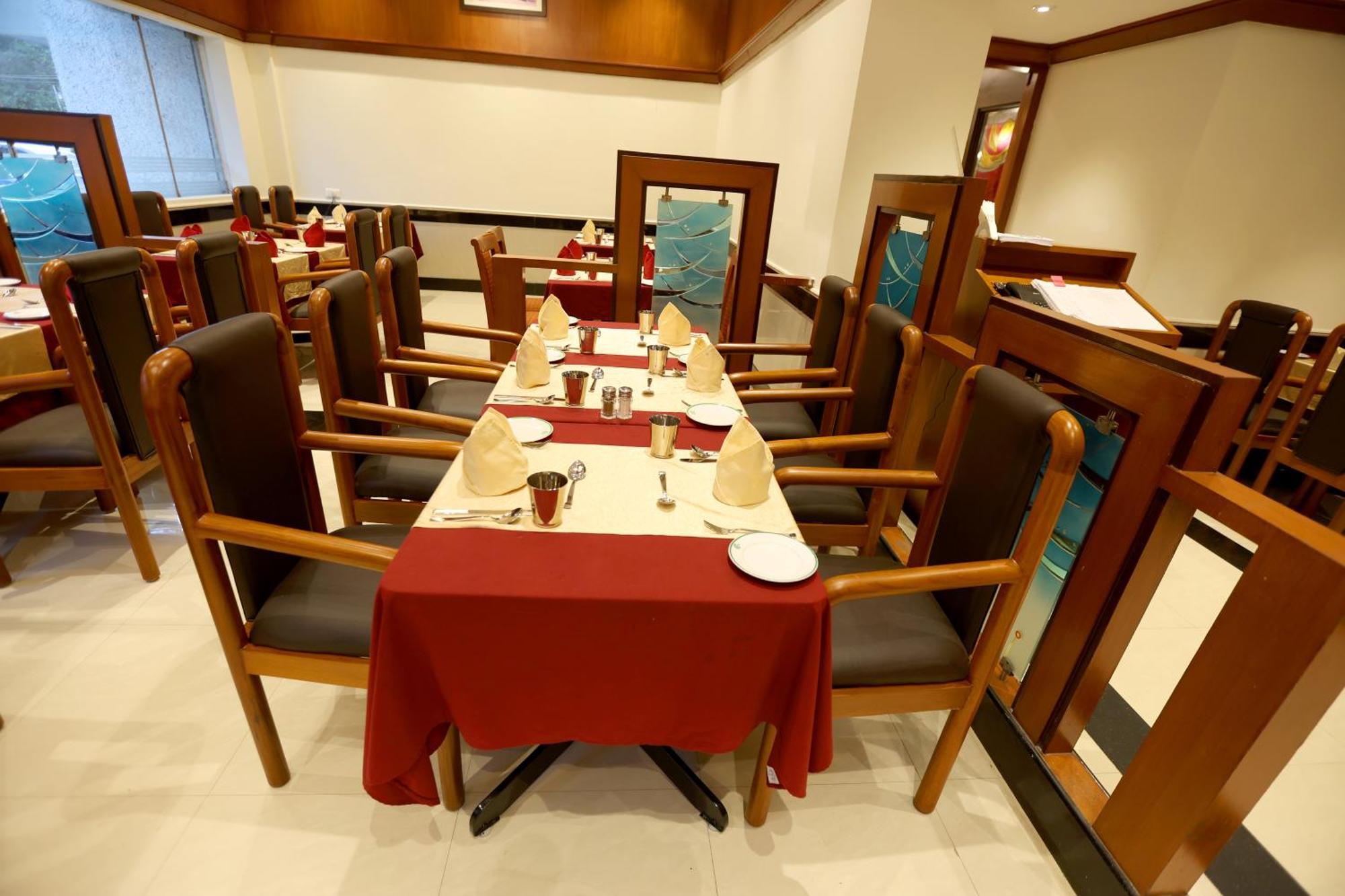 ホテル Breeze Residency Tiruchirappalli エクステリア 写真